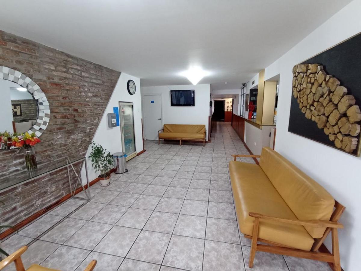 Hotel 9 De Octubre Quito Luaran gambar