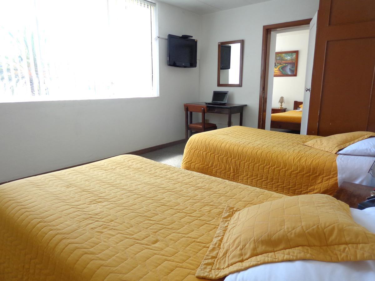 Hotel 9 De Octubre Quito Luaran gambar