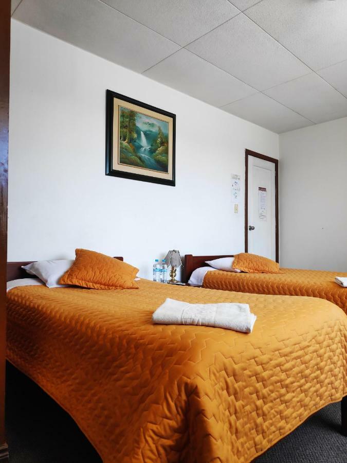 Hotel 9 De Octubre Quito Luaran gambar