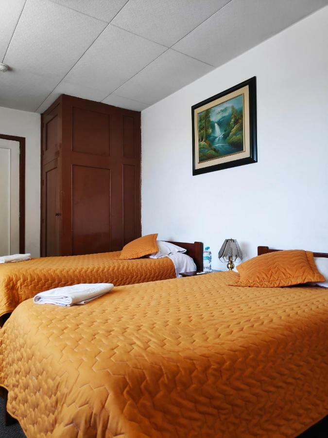 Hotel 9 De Octubre Quito Luaran gambar