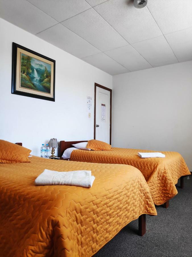 Hotel 9 De Octubre Quito Luaran gambar